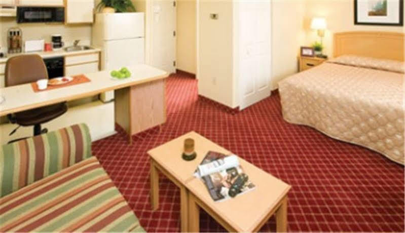 Extended Stay America Suites - Meadowlands - Ист-Рутерфорд Экстерьер фото